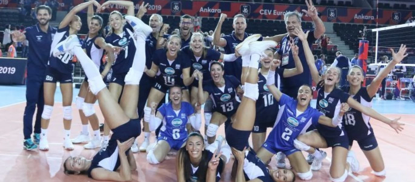 Ελληνικό πανηγύρι δίχως τέλος στην Άγκυρα από τα κορίτσια της Εθνικής βόλεϊ γυναικών! (βίντεο)